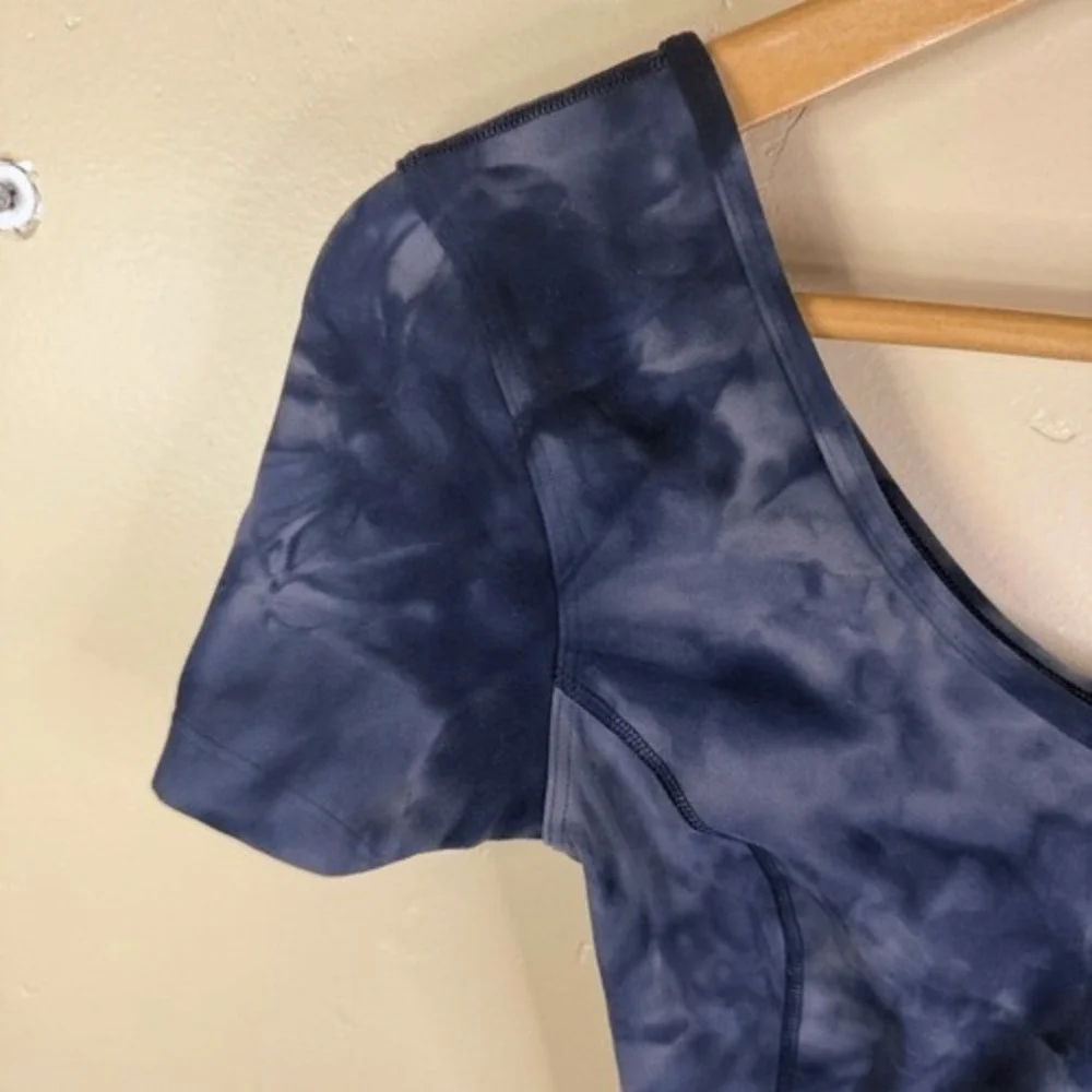 Lululemon Align Tee Cropped Size 4 Diamond Dye Lunar Rock True Navy‎ DD5R 09660